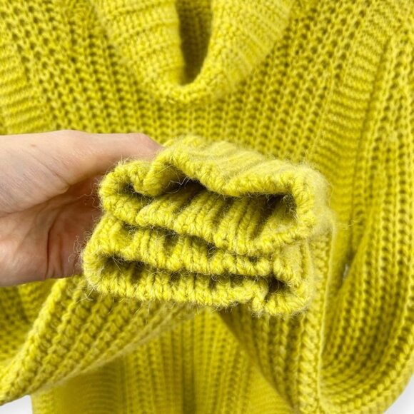 ** Birretti Chartreuse Merino Alpaca Mix Turtleneck Sweater US M - Picture 7 of 8